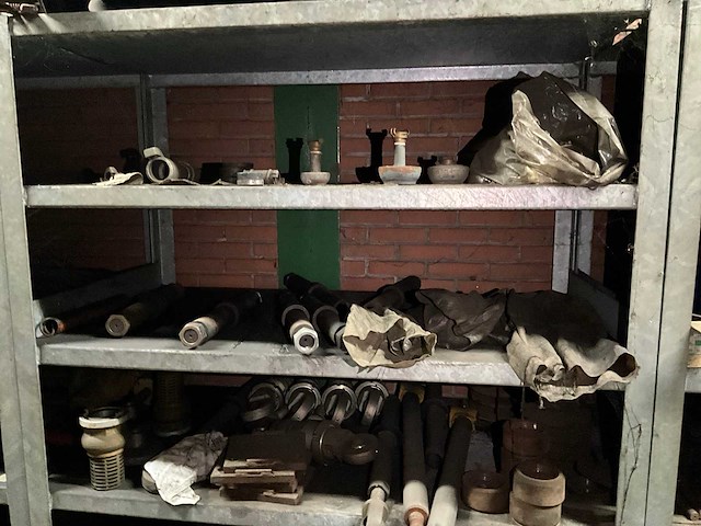 Partij machine onderdelen (c) - afbeelding 11 van  33