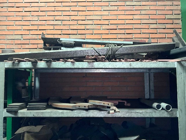 Partij machine onderdelen (c) - afbeelding 16 van  33