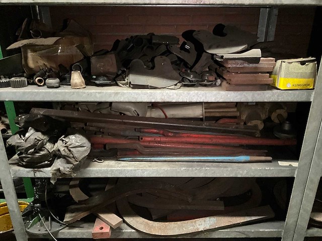 Partij machine onderdelen (c) - afbeelding 18 van  33