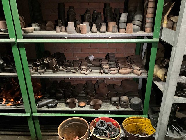 Partij machine onderdelen (c) - afbeelding 22 van  33