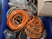 Partij machine onderdelen en toebehoren o.a. skf, omron - afbeelding 6 van  17