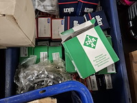 Partij machine onderdelen en toebehoren o.a. skf, omron - afbeelding 7 van  17