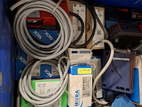 Partij machine onderdelen en toebehoren o.a. skf, omron - afbeelding 14 van  17
