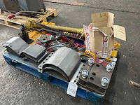 Partij machine onderdelen - afbeelding 1 van  7