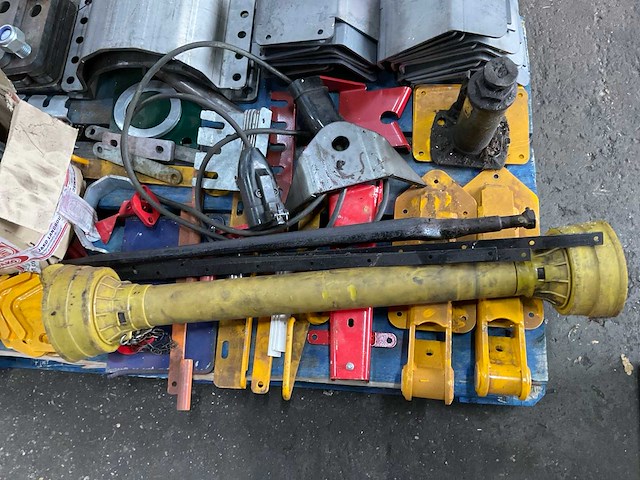 Partij machine onderdelen - afbeelding 4 van  7