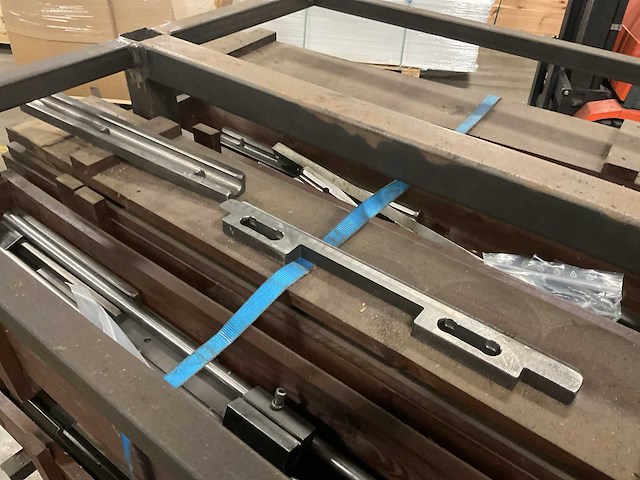 Partij machine onderdelen - afbeelding 4 van  12