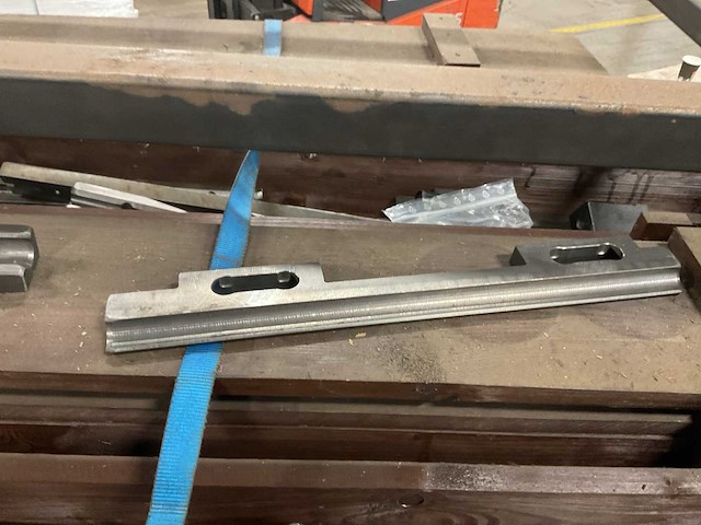 Partij machine onderdelen - afbeelding 11 van  12