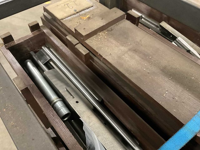 Partij machine onderdelen - afbeelding 7 van  12