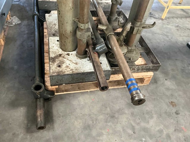 Partij machine onderdelen - afbeelding 3 van  7