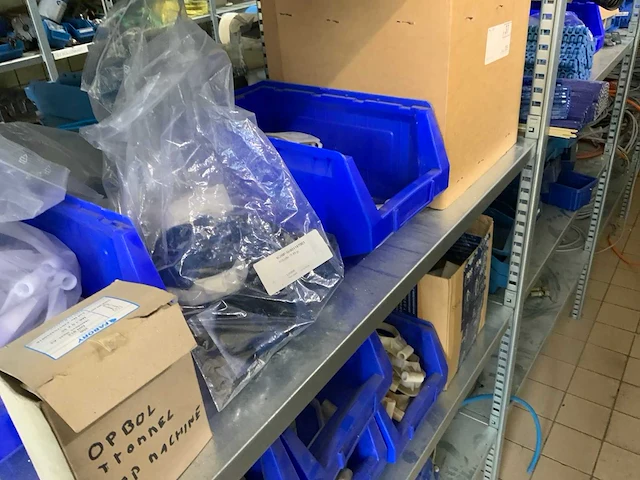 Partij machine onderdelen - afbeelding 25 van  63