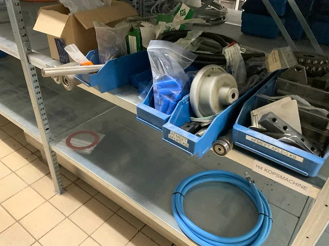 Partij machine onderdelen - afbeelding 43 van  63