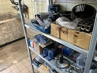 Partij machine onderdelen - afbeelding 59 van  63