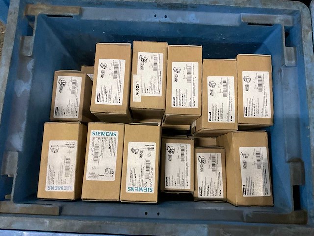Partij machine schakelmateriaal - afbeelding 3 van  11