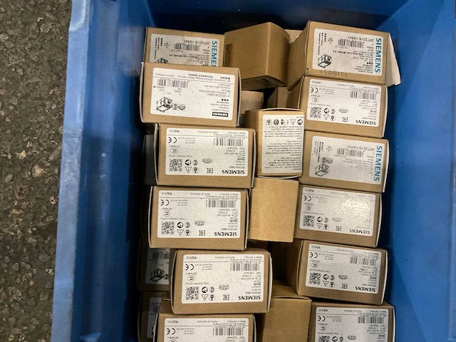 Partij machine schakelmateriaal - afbeelding 7 van  11