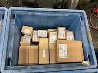 Partij machine schakelmateriaal - afbeelding 11 van  11
