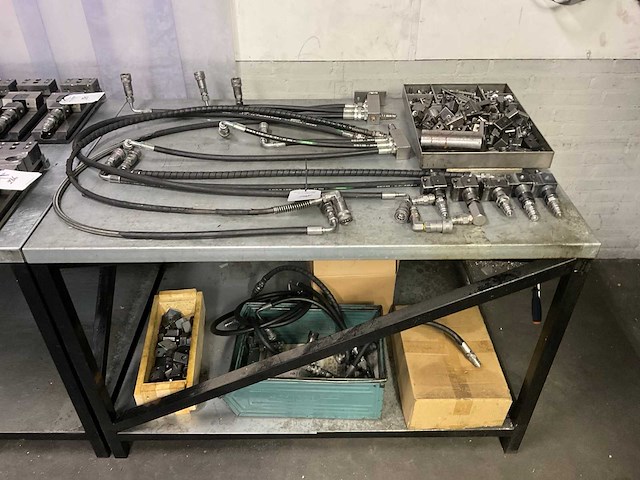 Partij machineklem slangen - afbeelding 1 van  7