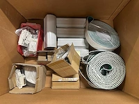 Partij machineonderdelen, tandriemen en aluminium profielen - afbeelding 2 van  6