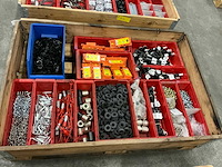Partij machineonderdelen - afbeelding 1 van  6