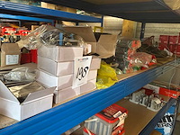 Partij machineonderdelen - afbeelding 1 van  5