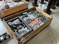 Partij machineonderdelen - afbeelding 2 van  6