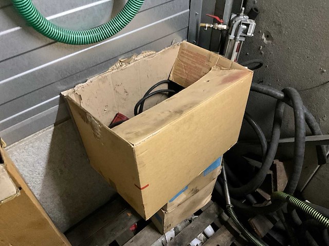 Partij machineonderdelen - afbeelding 15 van  36
