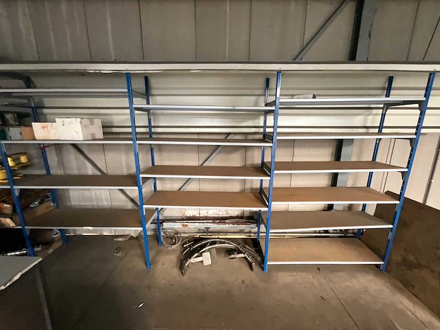 Partij machineonderdelen - afbeelding 30 van  36