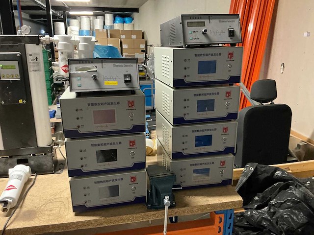 Partij machinetoebehoren en onderdelen - afbeelding 11 van  14