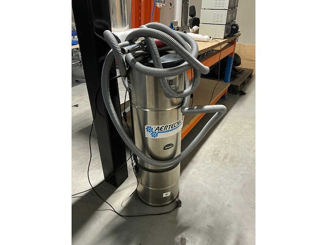 Partij machinetoebehoren en onderdelen - afbeelding 2 van  14