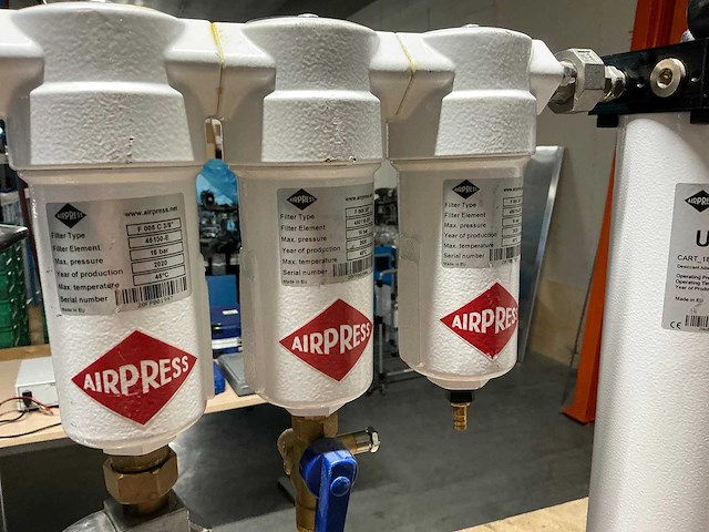 Partij machinetoebehoren en onderdelen - afbeelding 8 van  14