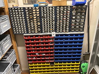 Partij machinetoebehoren - afbeelding 1 van  8