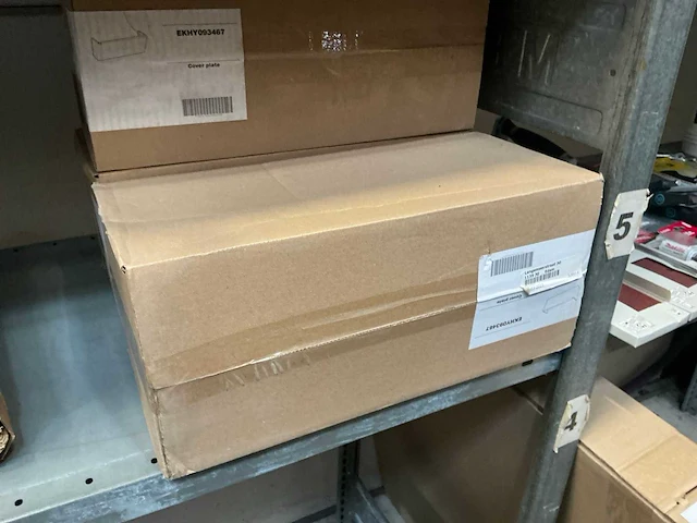 Partij magazijnartikelen en onderdelen - afbeelding 4 van  4