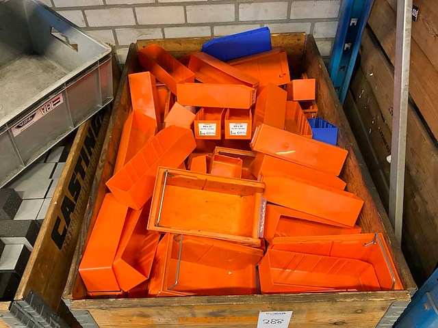 Partij magazijnbak - afbeelding 1 van  4