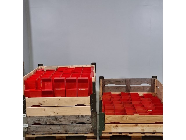 Partij magazijnbakjes, lista - afbeelding 1 van  5