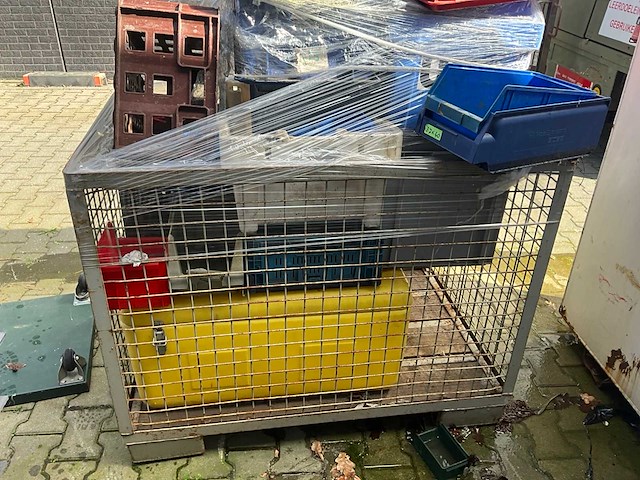 Partij magazijnbakken en kratten - afbeelding 3 van  3