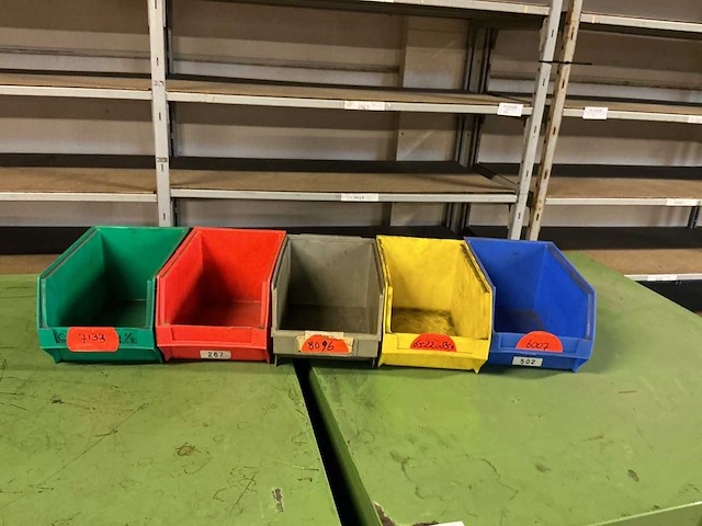 Partij magazijnbakken/ stapelbakken - afbeelding 2 van  7
