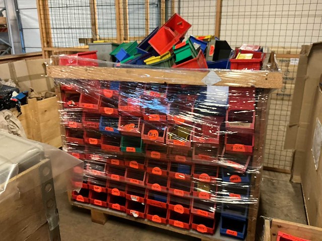 Partij magazijnbakken/ stapelbakken - afbeelding 4 van  7
