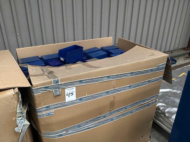 Partij magazijnbakken - afbeelding 2 van  2