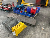 Partij magazijnbakken - afbeelding 1 van  4