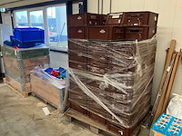 Partij magazijnbakken - afbeelding 1 van  4