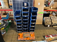 Partij magazijnbakken - afbeelding 1 van  3