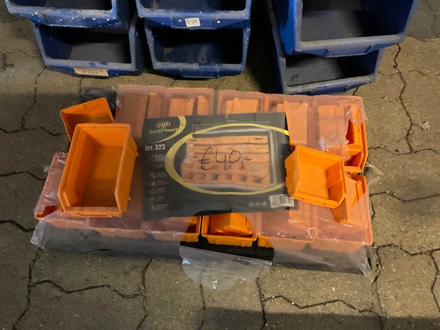 Partij magazijnbakken - afbeelding 2 van  3