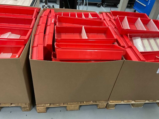 Partij magazijnbakken - afbeelding 3 van  9