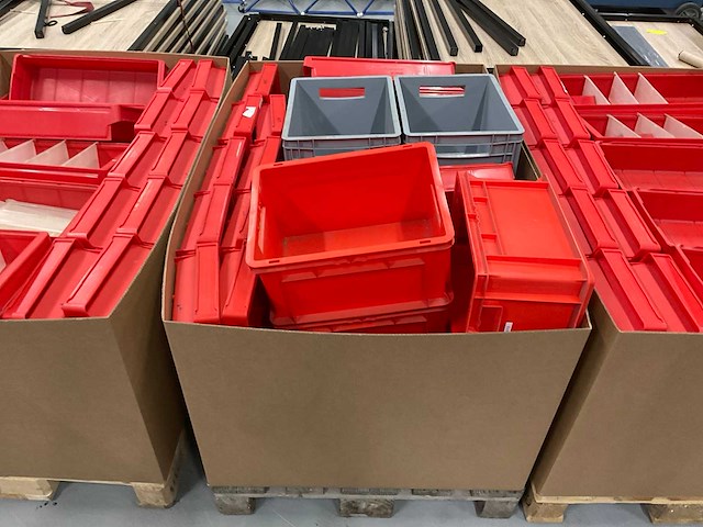 Partij magazijnbakken - afbeelding 6 van  9