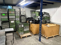 Partij magazijnbakken - afbeelding 1 van  7