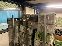Partij magazijnbakken - afbeelding 3 van  7