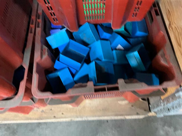 Partij magazijnbakken - afbeelding 2 van  9