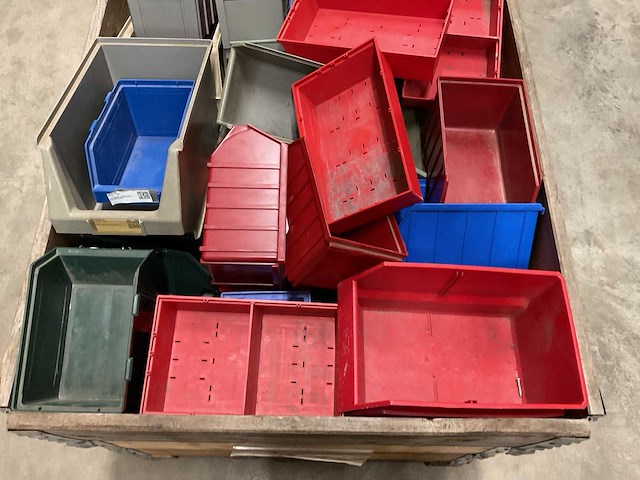 Partij magazijnbakken - afbeelding 2 van  3