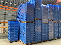 Partij magazijnbakken - afbeelding 1 van  4