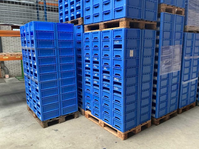 Partij magazijnbakken - afbeelding 2 van  4