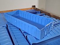 Partij magazijnbakken - afbeelding 2 van  6